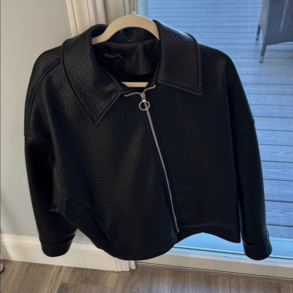 Women’s Jacket-Elegant Black - Picture 11 of 15